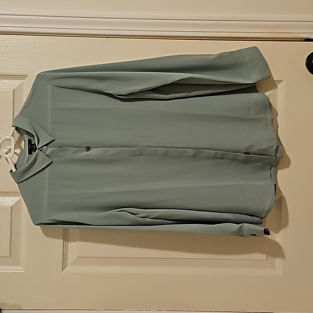Lightweight Crepe Placket Blouse